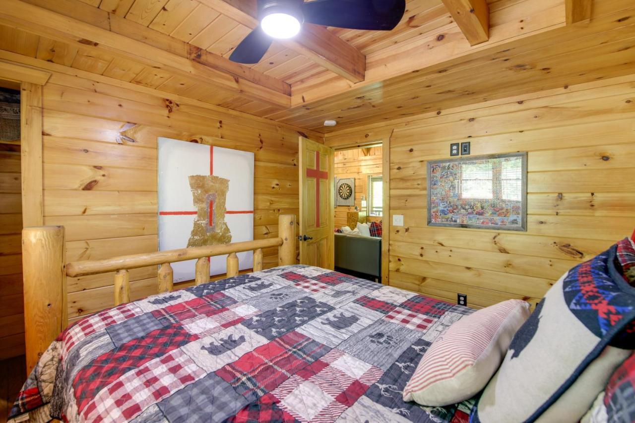 Gatlinburg Family Cabin With Private Hot Tub And Deck! Villa Exterior photo